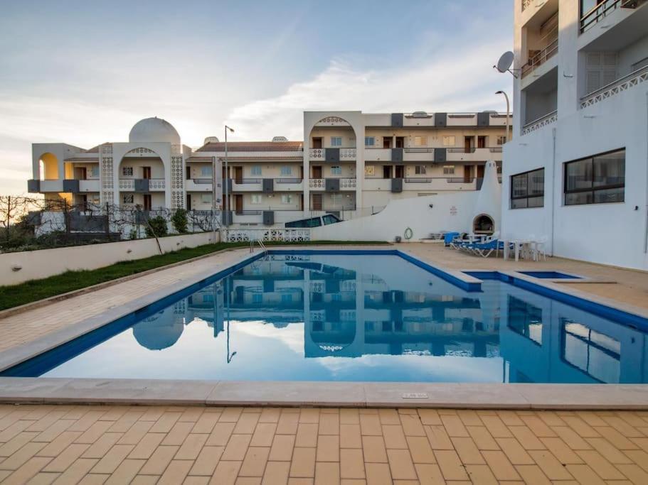 Central Apartment - Pool And Sea View & Albufeira Center Esterno foto